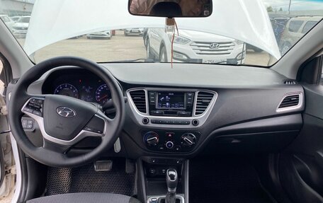 Hyundai Solaris II рестайлинг, 2021 год, 1 435 000 рублей, 4 фотография