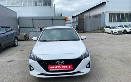 Hyundai Solaris II рестайлинг, 2021 год, 1 435 000 рублей, 2 фотография