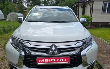 Mitsubishi Pajero Sport III рестайлинг, 2017 год, 3 000 000 рублей, 1 фотография