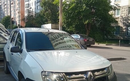 Renault Duster I рестайлинг, 2018 год, 875 000 рублей, 2 фотография