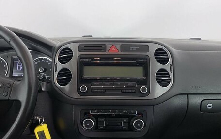 Volkswagen Tiguan I, 2010 год, 1 050 000 рублей, 18 фотография