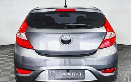 Hyundai Solaris II рестайлинг, 2013 год, 900 000 рублей, 7 фотография