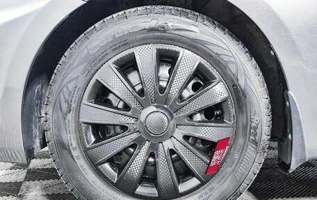 Hyundai Solaris II рестайлинг, 2013 год, 900 000 рублей, 22 фотография