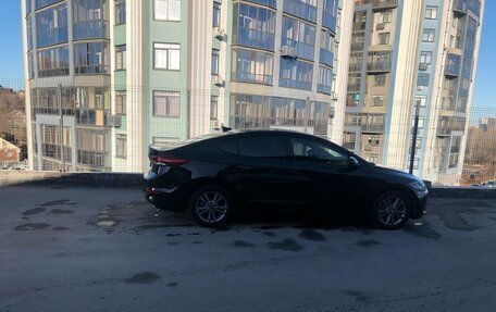 Hyundai Elantra VI рестайлинг, 2018 год, 1 340 000 рублей, 3 фотография