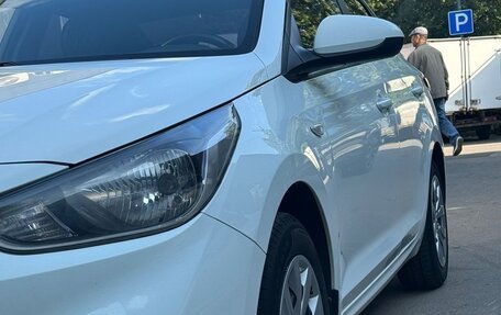Hyundai Solaris II рестайлинг, 2019 год, 1 295 000 рублей, 2 фотография