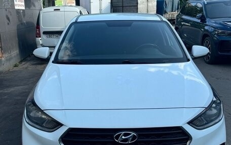 Hyundai Solaris II рестайлинг, 2019 год, 1 295 000 рублей, 13 фотография