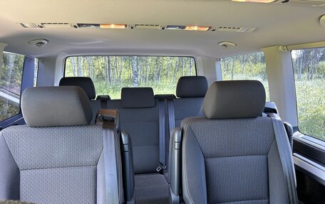Volkswagen Multivan T6 рестайлинг, 2015 год, 4 500 000 рублей, 11 фотография