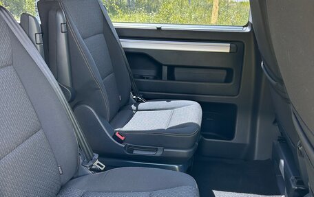 Volkswagen Multivan T6 рестайлинг, 2015 год, 4 500 000 рублей, 17 фотография