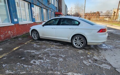Volkswagen Passat B8 рестайлинг, 2016 год, 1 750 000 рублей, 2 фотография