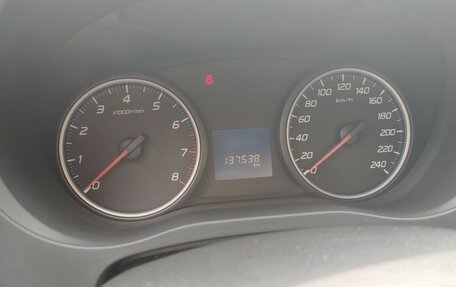Mitsubishi Outlander III рестайлинг 3, 2014 год, 1 320 000 рублей, 10 фотография