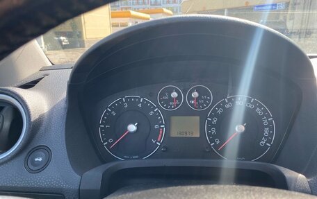 Ford Fiesta, 2006 год, 370 000 рублей, 17 фотография