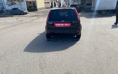 Ford Fiesta, 2006 год, 370 000 рублей, 4 фотография