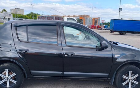 Renault Sandero I, 2013 год, 700 000 рублей, 9 фотография