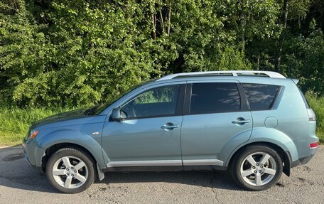 Mitsubishi Outlander III рестайлинг 3, 2008 год, 740 000 рублей, 3 фотография