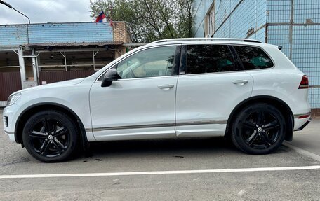 Volkswagen Touareg III, 2017 год, 3 630 000 рублей, 2 фотография