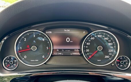 Volkswagen Touareg III, 2017 год, 3 630 000 рублей, 10 фотография