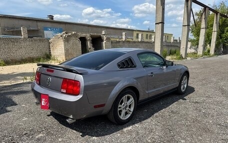 Ford Mustang VI рестайлинг, 2005 год, 1 780 000 рублей, 4 фотография