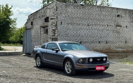 Ford Mustang VI рестайлинг, 2005 год, 1 780 000 рублей, 6 фотография