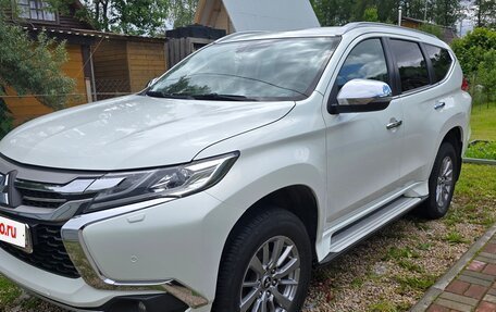 Mitsubishi Pajero Sport III рестайлинг, 2017 год, 3 000 000 рублей, 3 фотография