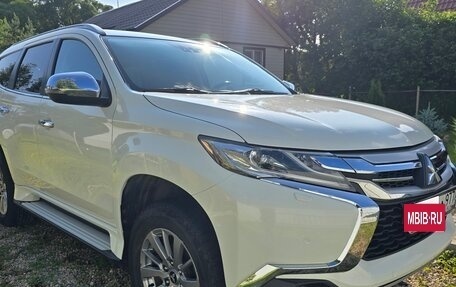 Mitsubishi Pajero Sport III рестайлинг, 2017 год, 3 000 000 рублей, 2 фотография