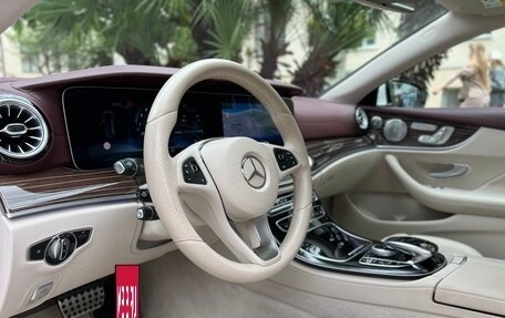 Mercedes-Benz E-Класс, 2017 год, 4 950 000 рублей, 23 фотография