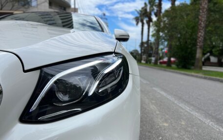 Mercedes-Benz E-Класс, 2017 год, 4 950 000 рублей, 38 фотография