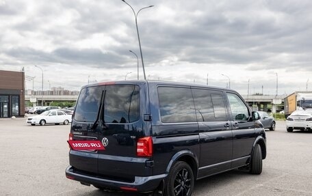 Volkswagen Caravelle T6 рестайлинг, 2016 год, 2 450 000 рублей, 2 фотография