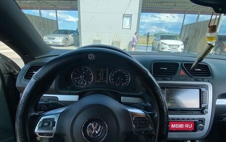 Volkswagen Scirocco III рестайлинг, 2010 год, 1 430 000 рублей, 26 фотография