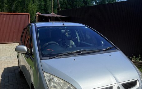 Mitsubishi Colt VI рестайлинг, 2003 год, 330 000 рублей, 5 фотография