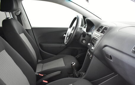 Volkswagen Polo VI (EU Market), 2012 год, 599 000 рублей, 11 фотография