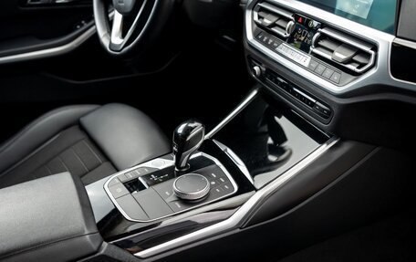 BMW 3 серия, 2022 год, 3 300 000 рублей, 12 фотография