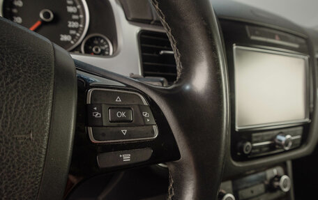 Volkswagen Touareg III, 2011 год, 2 049 000 рублей, 14 фотография