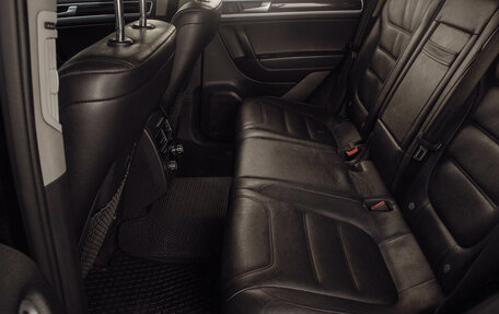 Volkswagen Touareg III, 2011 год, 2 049 000 рублей, 22 фотография