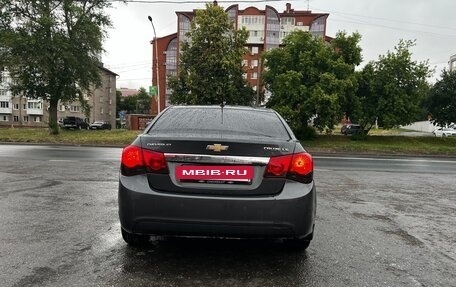Chevrolet Cruze II, 2011 год, 750 000 рублей, 7 фотография