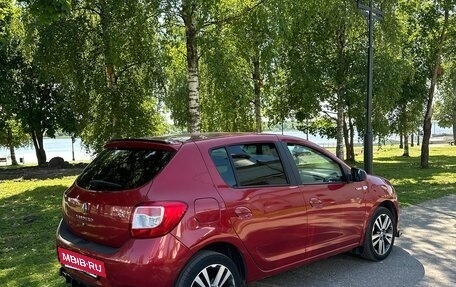Renault Sandero II рестайлинг, 2016 год, 890 000 рублей, 14 фотография