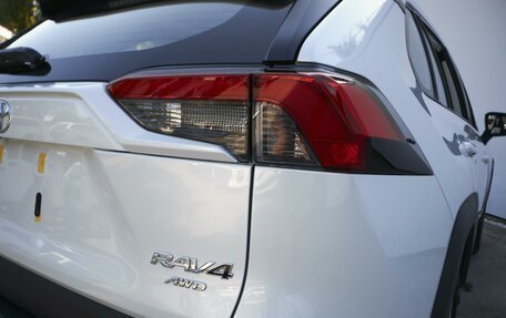 Toyota RAV4, 2024 год, 4 249 000 рублей, 8 фотография