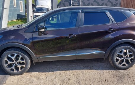 Renault Kaptur I рестайлинг, 2017 год, 1 530 000 рублей, 11 фотография