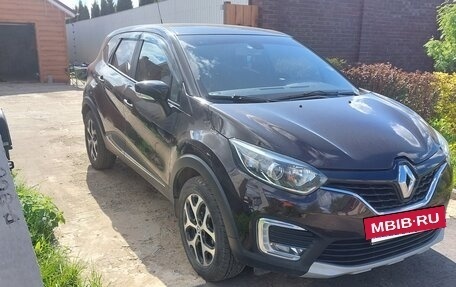 Renault Kaptur I рестайлинг, 2017 год, 1 530 000 рублей, 10 фотография