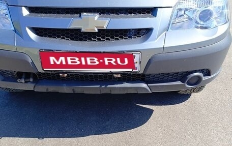 Chevrolet Niva I рестайлинг, 2015 год, 800 000 рублей, 3 фотография