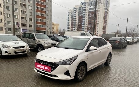 Hyundai Solaris II рестайлинг, 2021 год, 1 600 000 рублей, 2 фотография