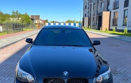 BMW 5 серия, 2004 год, 1 550 000 рублей, 6 фотография