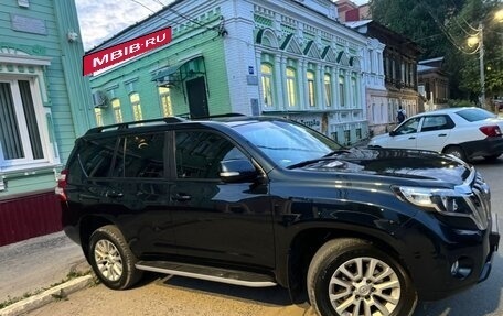 Toyota Land Cruiser Prado 150 рестайлинг 2, 2015 год, 3 680 000 рублей, 2 фотография