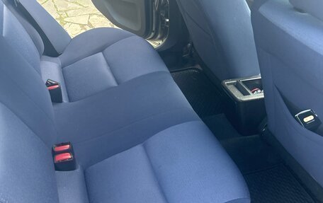 Mitsubishi Carisma I, 2003 год, 650 000 рублей, 9 фотография