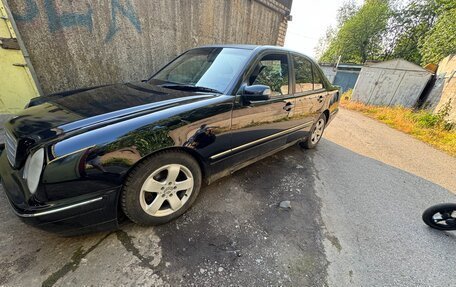 Mercedes-Benz E-Класс, 2000 год, 370 000 рублей, 3 фотография