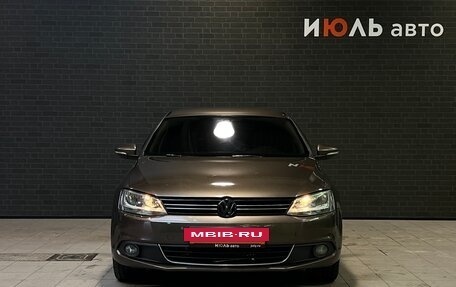 Volkswagen Jetta VI, 2011 год, 830 000 рублей, 2 фотография