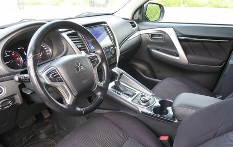 Mitsubishi Pajero Sport III рестайлинг, 2020 год, 3 350 000 рублей, 18 фотография