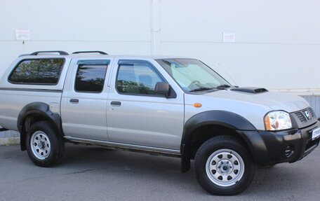 Nissan NP300, 2011 год, 1 300 000 рублей, 3 фотография