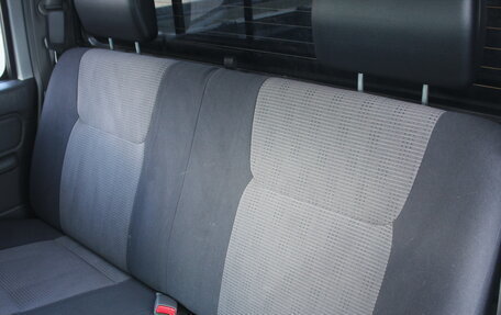 Nissan NP300, 2011 год, 1 300 000 рублей, 12 фотография