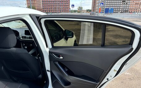 Mazda 3, 2017 год, 1 720 000 рублей, 12 фотография