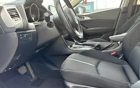 Mazda 3, 2017 год, 1 720 000 рублей, 23 фотография